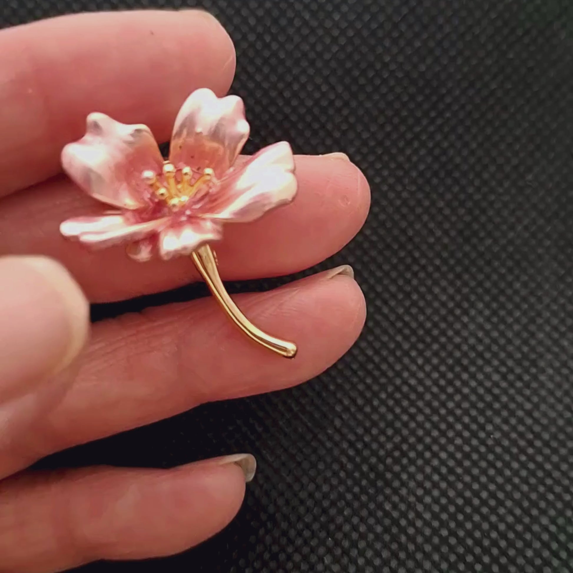 Fancy Brooch - Exquisite pink enamel wedding flower lapel collar pin